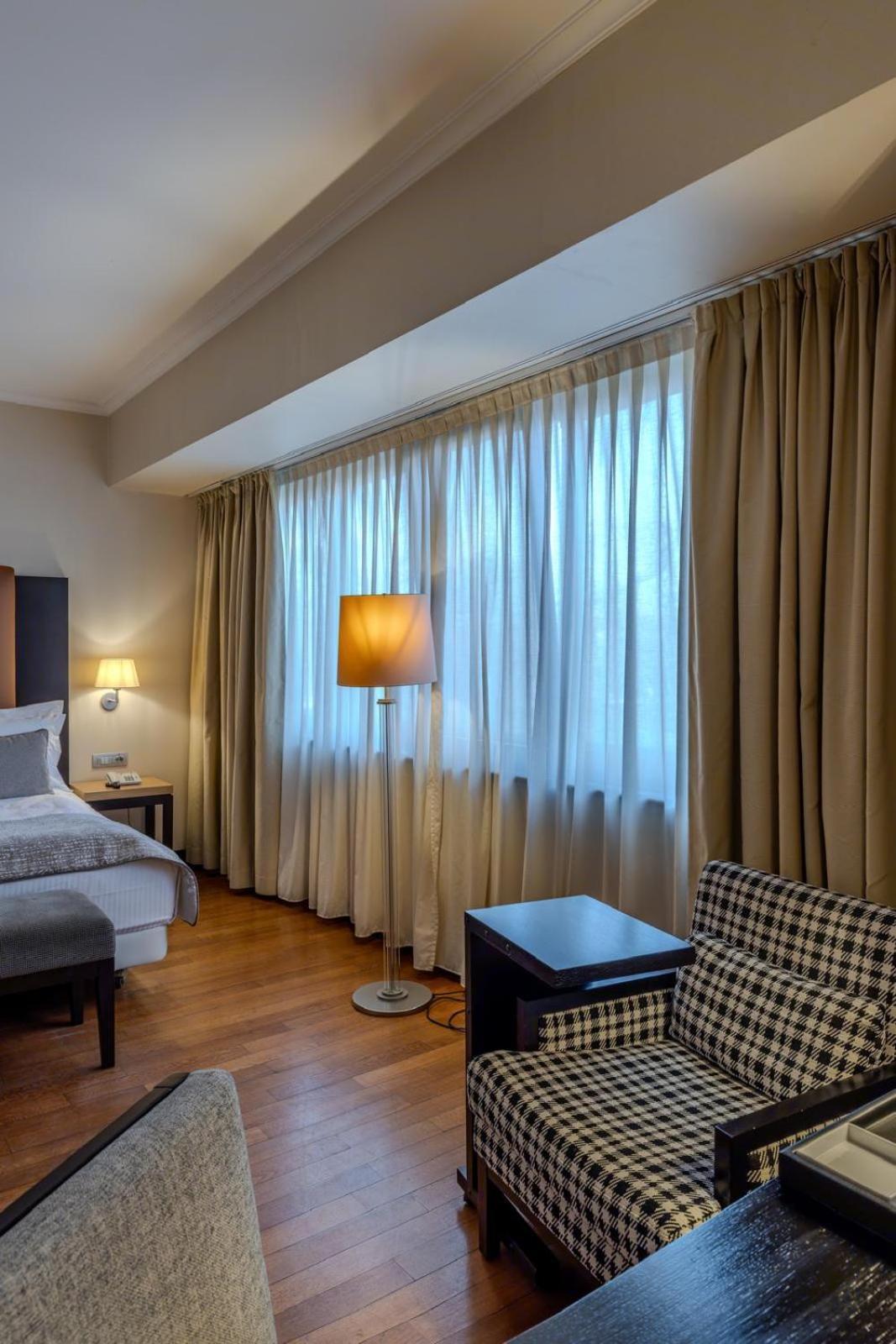 Hotel Rivo ทิมิชัวรา ภายนอก รูปภาพ