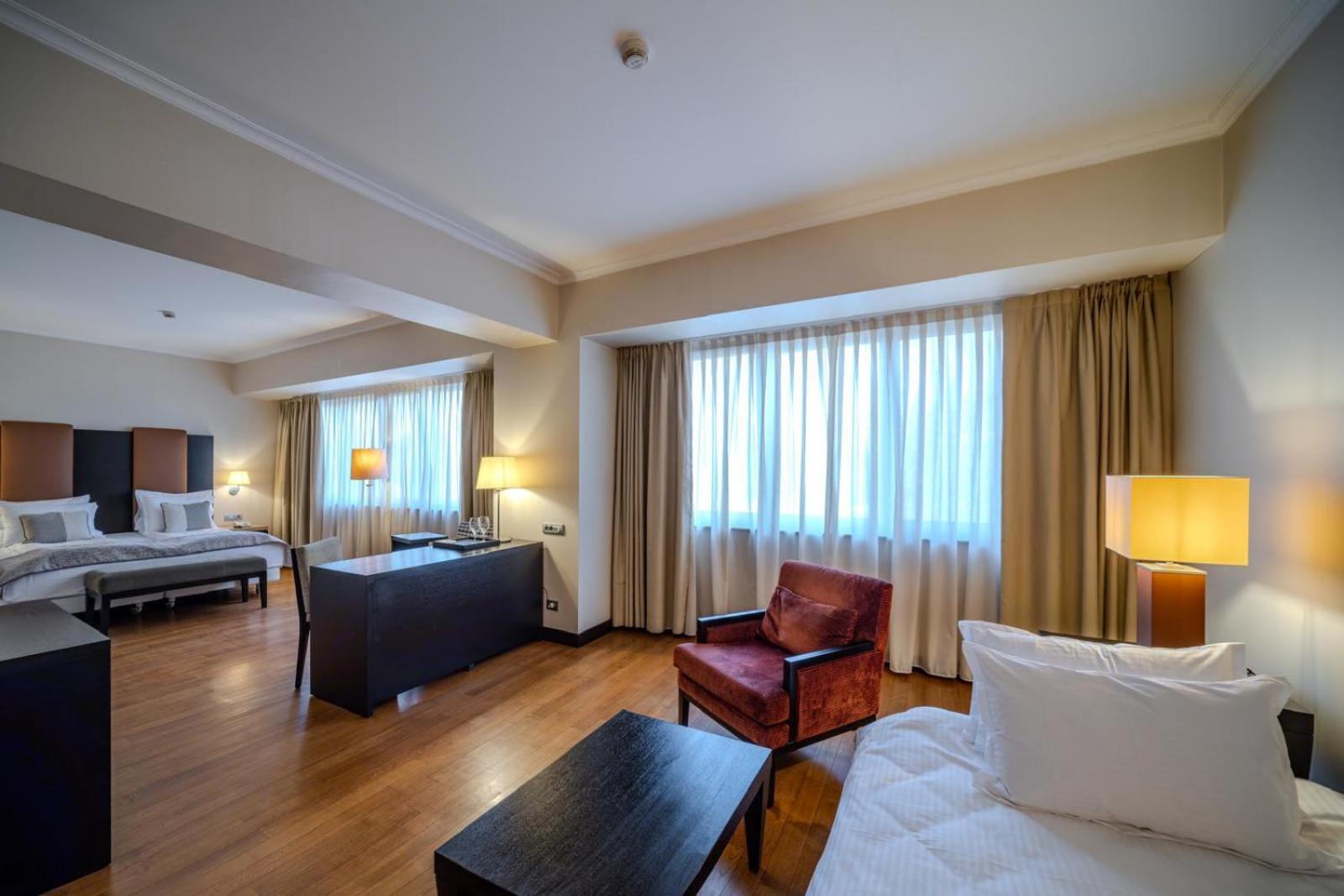 Hotel Rivo ทิมิชัวรา ภายนอก รูปภาพ