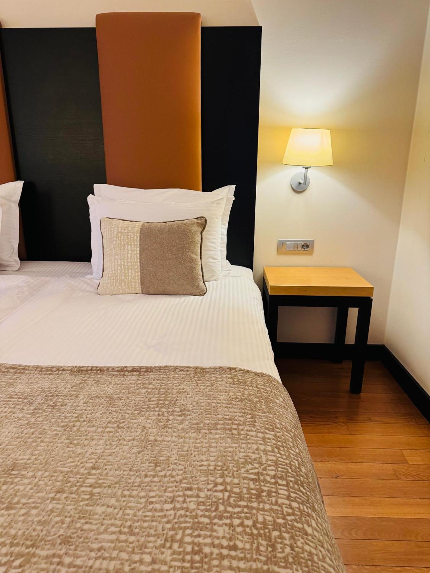 Hotel Rivo ทิมิชัวรา ภายนอก รูปภาพ