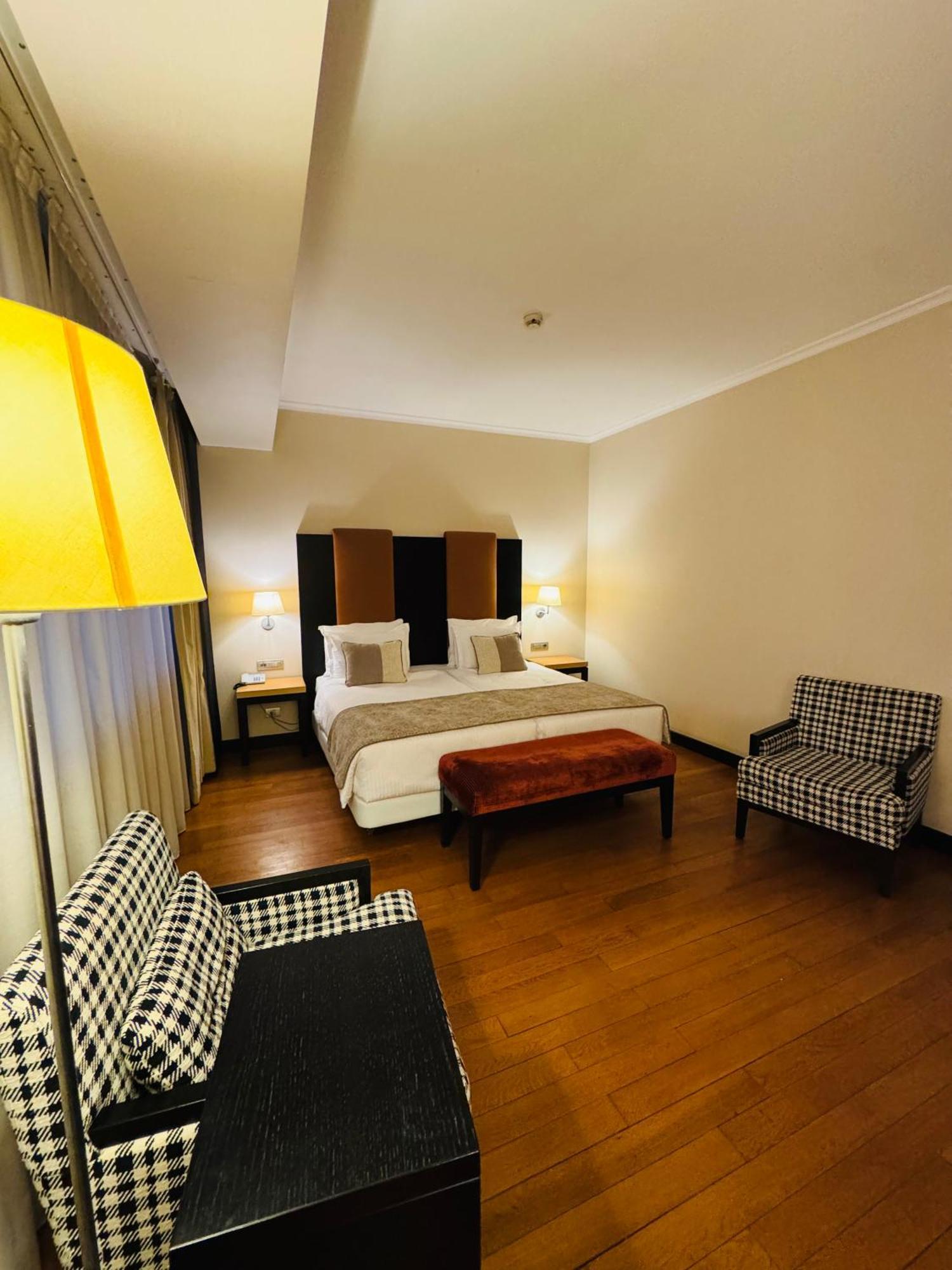 Hotel Rivo ทิมิชัวรา ภายนอก รูปภาพ